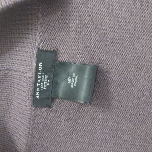 3/15 ๐ฆ Cute Purple Cardigan - Picture 4 of 5